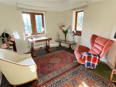 DOUBLE ASPECT BEDROOM 4